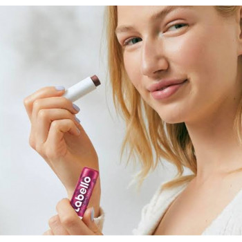 LABELLO BEURRE DE KARITÉ BIOLOGIQUE SOINS NATURELS POUR VOS LÈVRES
