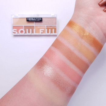 REVOLUTION RELOVE Palette d'ombres de jeu de couleurs - palette de fards à paupières