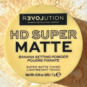 Revolution Relove Poudre Fixante Banane Super Matte HD 7g