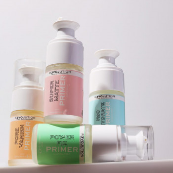 REVOLUTION RELOVE Base de teint Power Fix 12ml