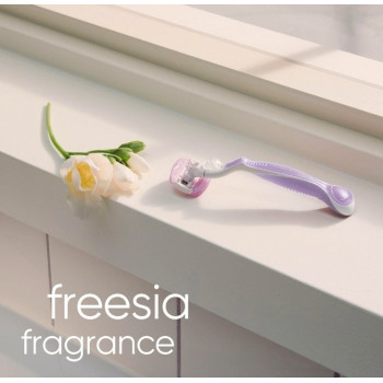 GILLETTE VENUS Comfortglide BREEZE 2 in 1 - 3 lames - 4 unités