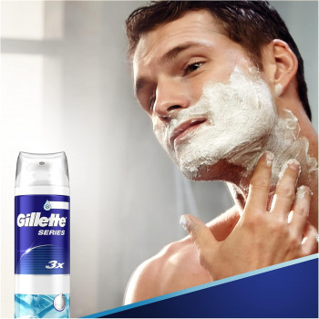 GILLETTE Mousse à Raser Série Sensitive Cool Menthol 250ml