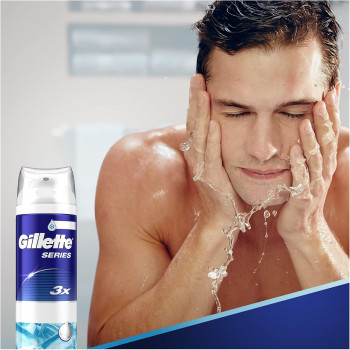 GILLETTE Mousse à Raser Série Sensitive Cool Menthol 250ml
